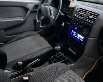 Красный Опель Вектра, объемом двигателя 1.6 л и пробегом 250 тыс. км за 1350 $, фото 7 на Automoto.ua