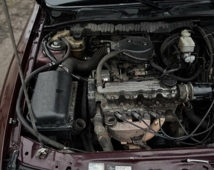 Червоний Опель Вектра, об'ємом двигуна 1.6 л та пробігом 250 тис. км за 1350 $, фото 16 на Automoto.ua