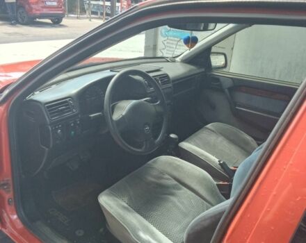 Красный Опель Вектра, объемом двигателя 2 л и пробегом 3 тыс. км за 1600 $, фото 1 на Automoto.ua