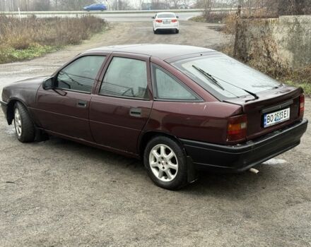 Красный Опель Вектра, объемом двигателя 1.8 л и пробегом 555 тыс. км за 775 $, фото 6 на Automoto.ua