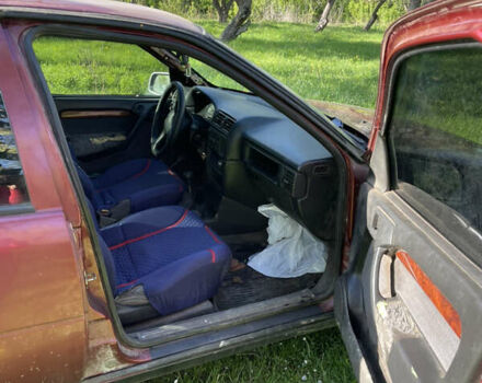 Красный Опель Вектра, объемом двигателя 2 л и пробегом 402 тыс. км за 1000 $, фото 5 на Automoto.ua