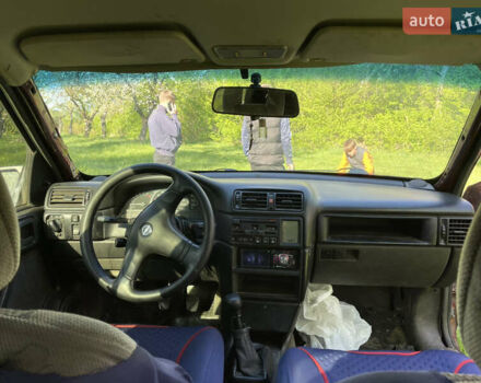 Красный Опель Вектра, объемом двигателя 2 л и пробегом 402 тыс. км за 1000 $, фото 7 на Automoto.ua