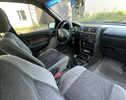 Красный Опель Вектра, объемом двигателя 2 л и пробегом 371 тыс. км за 2299 $, фото 18 на Automoto.ua