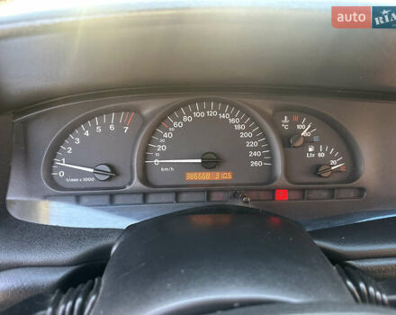 Опель Вектра 2000 в Львове на Automoto.ua Красный Опель Вектра, объемом двигателя 2 л и пробегом 387 тыс. км за 2200 $, фото 15 на Automoto.ua