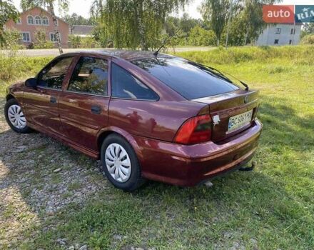 Красный Опель Вектра, объемом двигателя 2.2 л и пробегом 270 тыс. км за 2200 $, фото 1 на Automoto.ua