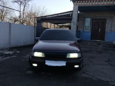 Красный Опель Вектра, объемом двигателя 2 л и пробегом 340 тыс. км за 1800 $, фото 1 на Automoto.ua