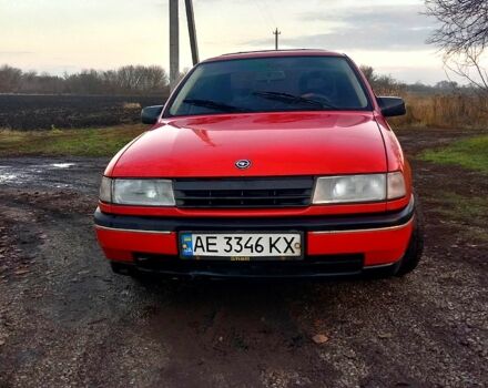 Красный Опель Вектра, объемом двигателя 1.8 л и пробегом 286 тыс. км за 1100 $, фото 1 на Automoto.ua