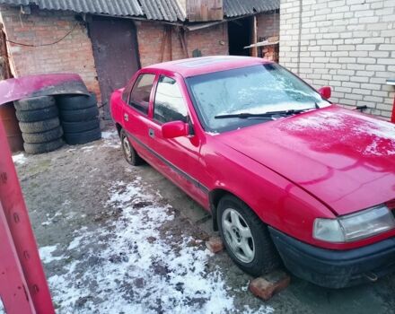 Красный Опель Вектра, объемом двигателя 1.6 л и пробегом 100 тыс. км за 500 $, фото 1 на Automoto.ua