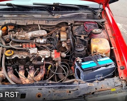 Червоний Опель Вектра, об'ємом двигуна 2 л та пробігом 244 тис. км за 1000 $, фото 1 на Automoto.ua