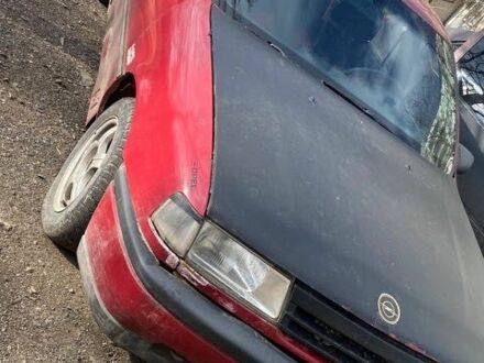 Опель Вектра 1990 в Херсоне на Automoto.ua Красный Опель Вектра, объемом двигателя 1.6 л и пробегом 165 тыс. км за 1015 $, фото 1 на Automoto.ua