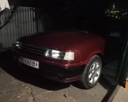 Красный Опель Вектра, объемом двигателя 2 л и пробегом 323 тыс. км за 1707 $, фото 1 на Automoto.ua