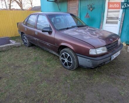 Красный Опель Вектра, объемом двигателя 1.6 л и пробегом 194 тыс. км за 750 $, фото 1 на Automoto.ua