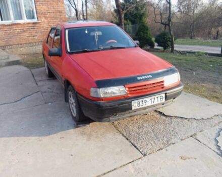 Красный Опель Вектра, объемом двигателя 0 л и пробегом 289 тыс. км за 244 $, фото 1 на Automoto.ua
