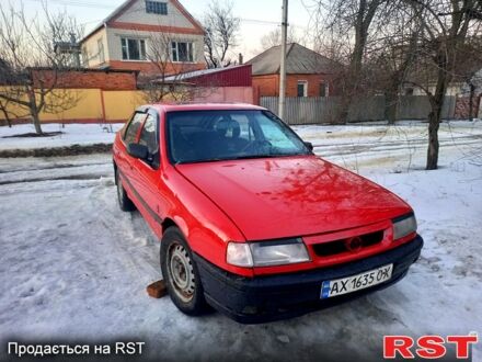 Красный Опель Вектра, объемом двигателя 1.8 л и пробегом 124 тыс. км за 1100 $, фото 1 на Automoto.ua