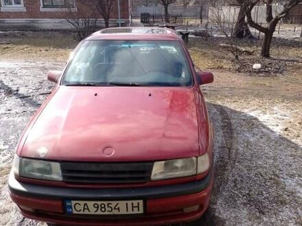 Опель Вектра 1990 в Прилуках на Automoto.ua Красный Опель Вектра, объемом двигателя 2 л и пробегом 356 тыс. км за 2000 $, фото 1 на Automoto.ua
