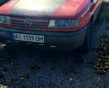Красный Опель Вектра, объемом двигателя 1.6 л и пробегом 300 тыс. км за 1500 $, фото 1 на Automoto.ua