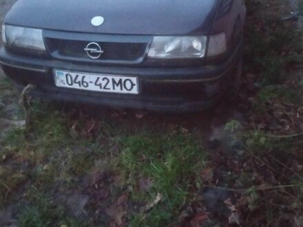 Червоний Опель Вектра, об'ємом двигуна 0 л та пробігом 300 тис. км за 700 $, фото 1 на Automoto.ua