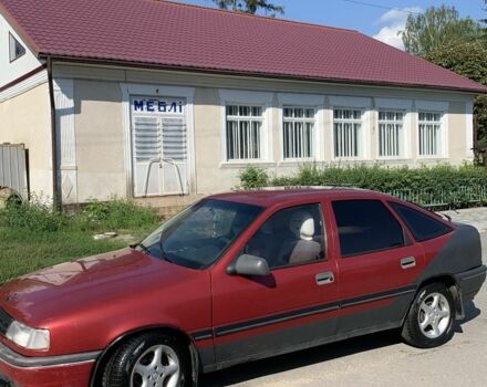 Червоний Опель Вектра, об'ємом двигуна 1.8 л та пробігом 330 тис. км за 1100 $, фото 1 на Automoto.ua