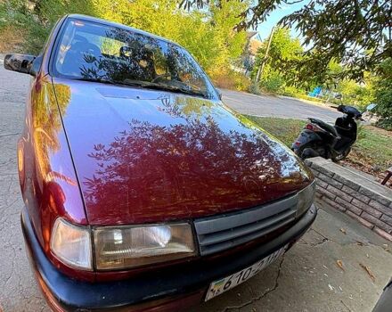 Опель Вектра 1991 в Николаеве на Automoto.ua Красный Опель Вектра, объемом двигателя 2 л и пробегом 300 тыс. км за 1250 $, фото 1 на Automoto.ua