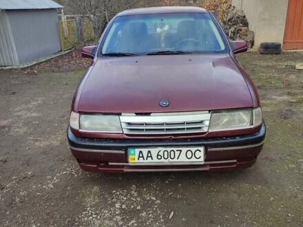 Красный Опель Вектра, объемом двигателя 1.8 л и пробегом 200 тыс. км за 1400 $, фото 1 на Automoto.ua