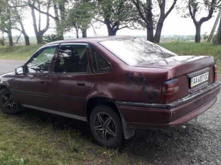 Опель Вектра 1991 в Жмеренке на Automoto.ua Красный Опель Вектра, объемом двигателя 1.8 л и пробегом 3 тыс. км за 500 $, фото 1 на Automoto.ua