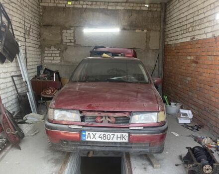 Красный Опель Вектра, объемом двигателя 2 л и пробегом 333 тыс. км за 500 $, фото 1 на Automoto.ua