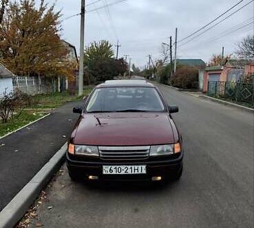 Красный Опель Вектра, объемом двигателя 2 л и пробегом 322 тыс. км за 1450 $, фото 1 на Automoto.ua