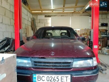 Опель Вектра 1991 в Бориславе на Automoto.ua Красный Опель Вектра, объемом двигателя 1.8 л и пробегом 300 тыс. км за 1350 $, фото 1 на Automoto.ua