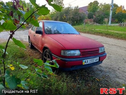 Красный Опель Вектра, объемом двигателя 1.6 л и пробегом 125 тыс. км за 650 $, фото 1 на Automoto.ua