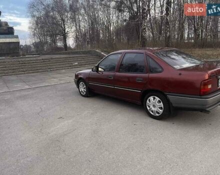 Красный Опель Вектра, объемом двигателя 1.6 л и пробегом 375 тыс. км за 1500 $, фото 1 на Automoto.ua