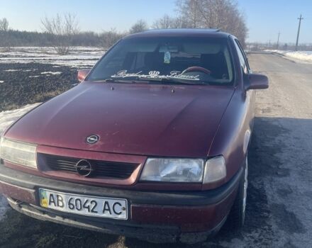 Красный Опель Вектра, объемом двигателя 1.8 л и пробегом 500 тыс. км за 1500 $, фото 1 на Automoto.ua