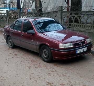 Червоний Опель Вектра, об'ємом двигуна 1.6 л та пробігом 300 тис. км за 1700 $, фото 1 на Automoto.ua