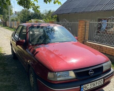 Красный Опель Вектра, объемом двигателя 1.8 л и пробегом 485 тыс. км за 1200 $, фото 1 на Automoto.ua