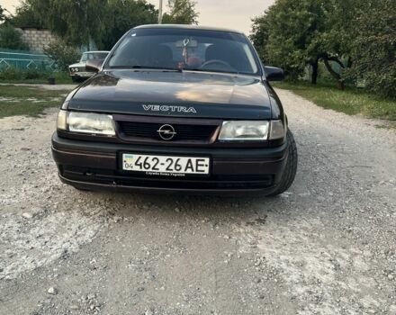 Красный Опель Вектра, объемом двигателя 1.8 л и пробегом 400 тыс. км за 1793 $, фото 1 на Automoto.ua