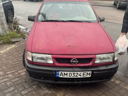 Красный Опель Вектра, объемом двигателя 1.6 л и пробегом 395 тыс. км за 600 $, фото 1 на Automoto.ua