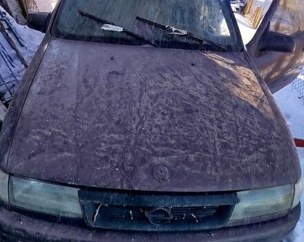 Красный Опель Вектра, объемом двигателя 2 л и пробегом 200 тыс. км за 700 $, фото 1 на Automoto.ua