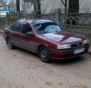 Красный Опель Вектра, объемом двигателя 1.6 л и пробегом 300 тыс. км за 1700 $, фото 1 на Automoto.ua