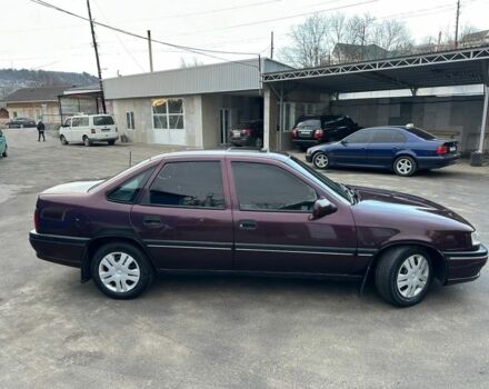 Красный Опель Вектра, объемом двигателя 1.8 л и пробегом 342 тыс. км за 950 $, фото 1 на Automoto.ua