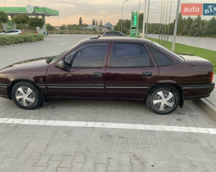 Червоний Опель Вектра, об'ємом двигуна 2 л та пробігом 250 тис. км за 2500 $, фото 1 на Automoto.ua