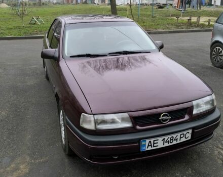 Червоний Опель Вектра, об'ємом двигуна 2 л та пробігом 250 тис. км за 2500 $, фото 1 на Automoto.ua