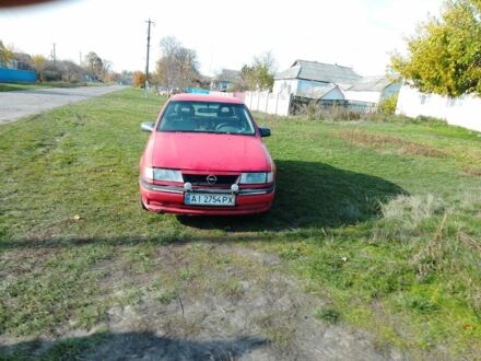 Красный Опель Вектра, объемом двигателя 1.7 л и пробегом 250 тыс. км за 1200 $, фото 1 на Automoto.ua