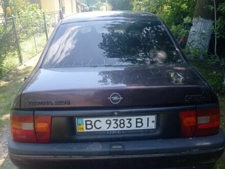 Опель Вектра 1994 у Дрогобичі на Automoto.ua Червоний Опель Вектра, об'ємом двигуна 2 л та пробігом 3 тис. км за 1400 $, фото 1 на Automoto.ua