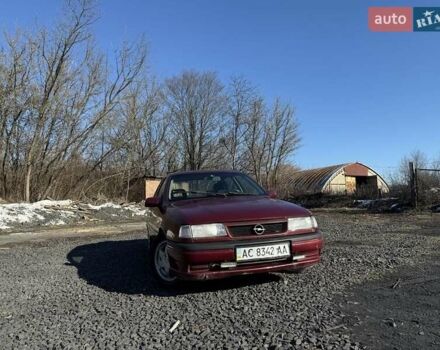 Красный Опель Вектра, объемом двигателя 1.8 л и пробегом 393 тыс. км за 1500 $, фото 1 на Automoto.ua