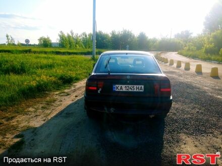 Опель Вектра 1995 у Києві на Automoto.ua Червоний Опель Вектра, об'ємом двигуна 2 л та пробігом 374 тис. км за 2300 $, фото 1 на Automoto.ua