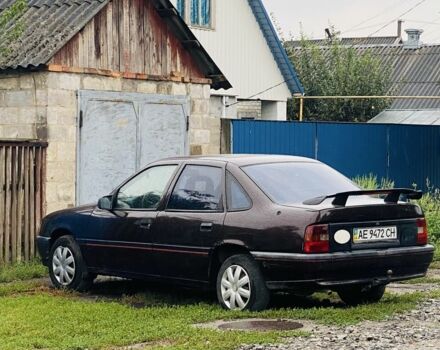 Червоний Опель Вектра, об'ємом двигуна 1.6 л та пробігом 200 тис. км за 999 $, фото 1 на Automoto.ua