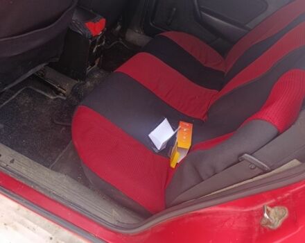 Красный Опель Вектра, объемом двигателя 1.6 л и пробегом 350 тыс. км за 1550 $, фото 1 на Automoto.ua