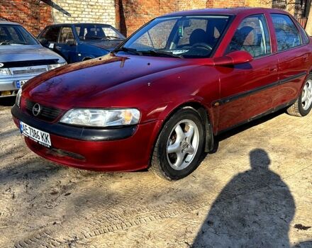 Червоний Опель Вектра, об'ємом двигуна 1.8 л та пробігом 250 тис. км за 1700 $, фото 1 на Automoto.ua
