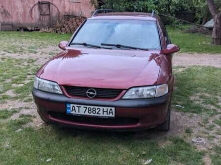 Опель Вектра 1996 в Ивано-Франковске на Automoto.ua Красный Опель Вектра, объемом двигателя 1.59 л и пробегом 330 тыс. км за 2500 $, фото 1 на Automoto.ua