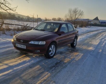 Красный Опель Вектра, объемом двигателя 0 л и пробегом 345 тыс. км за 1600 $, фото 1 на Automoto.ua