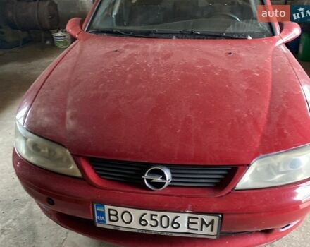 Красный Опель Вектра, объемом двигателя 1.6 л и пробегом 220 тыс. км за 1900 $, фото 1 на Automoto.ua